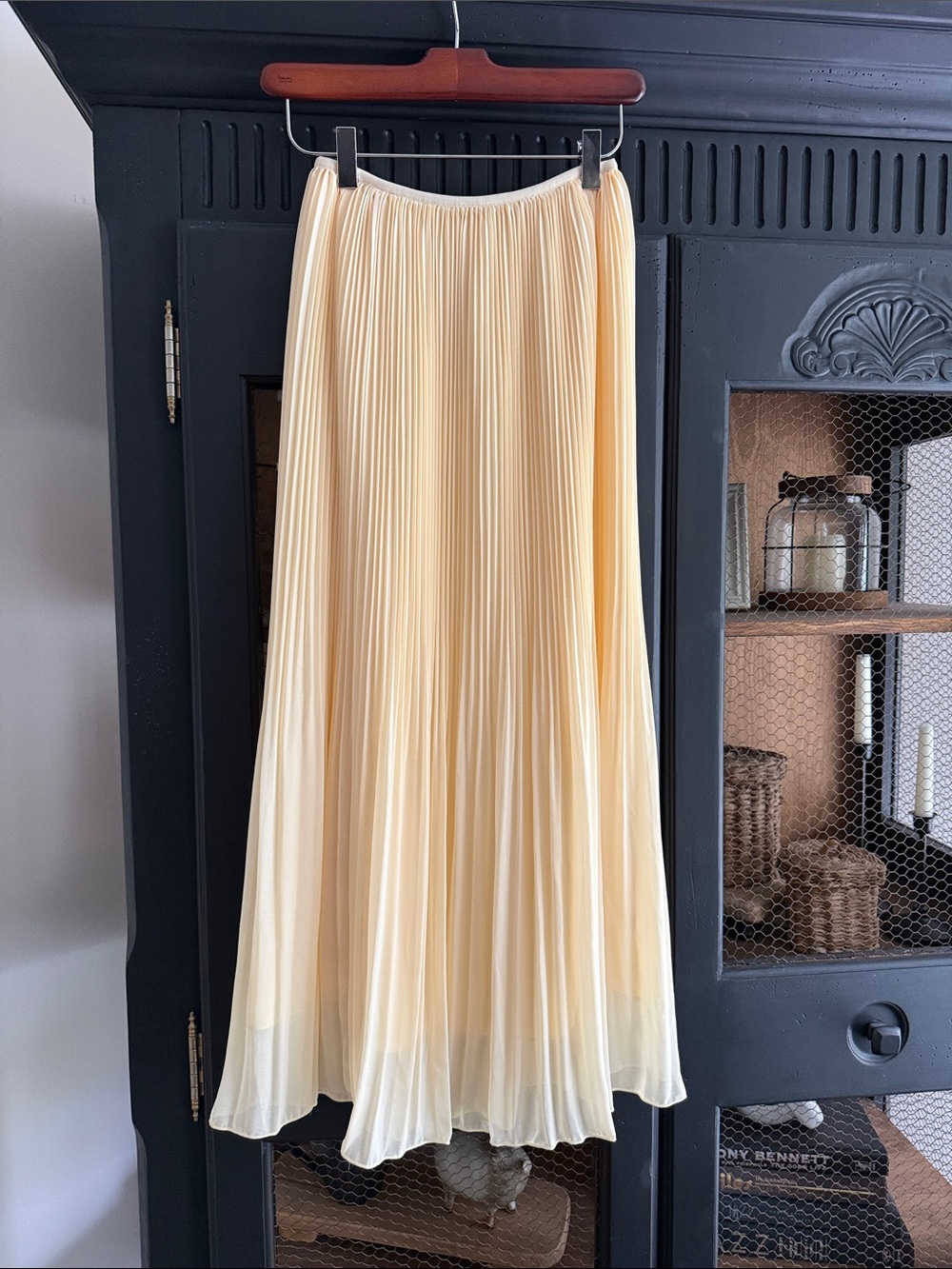 H&M Light butter yellow Pleated Maxi Skirt - Elegant Women's Skirt